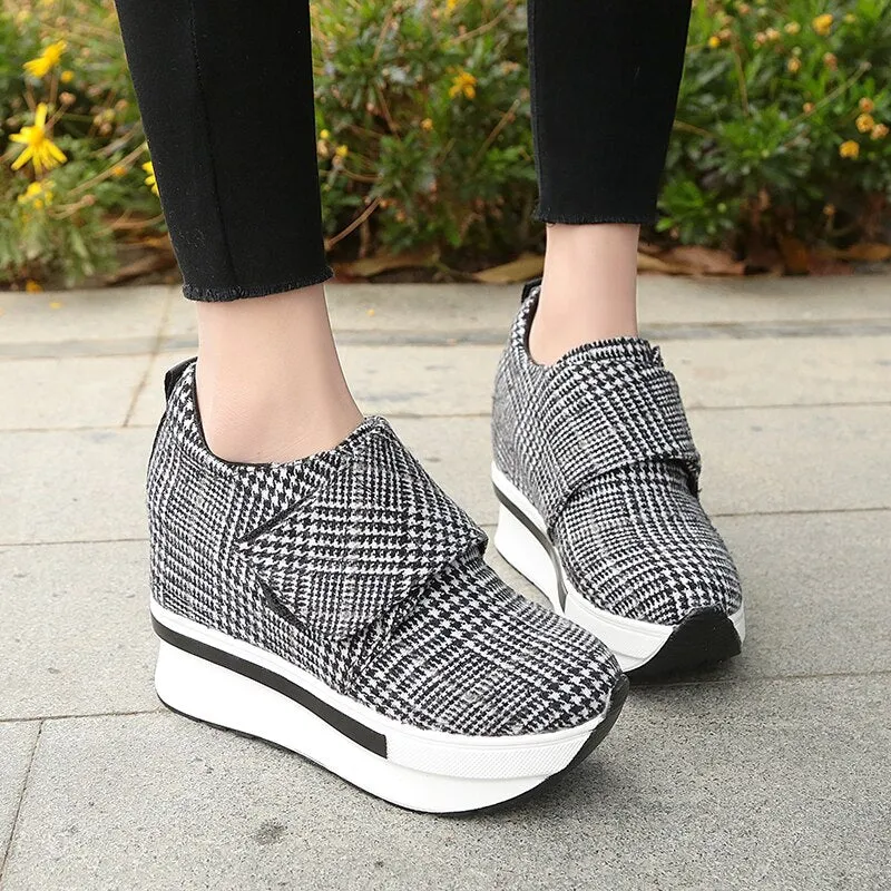 Ashore Shop Women Casual Shoes Brand Spring Breathable Mesh Woman Platform Shoes Height Increase Zapatillas Mujer 0309