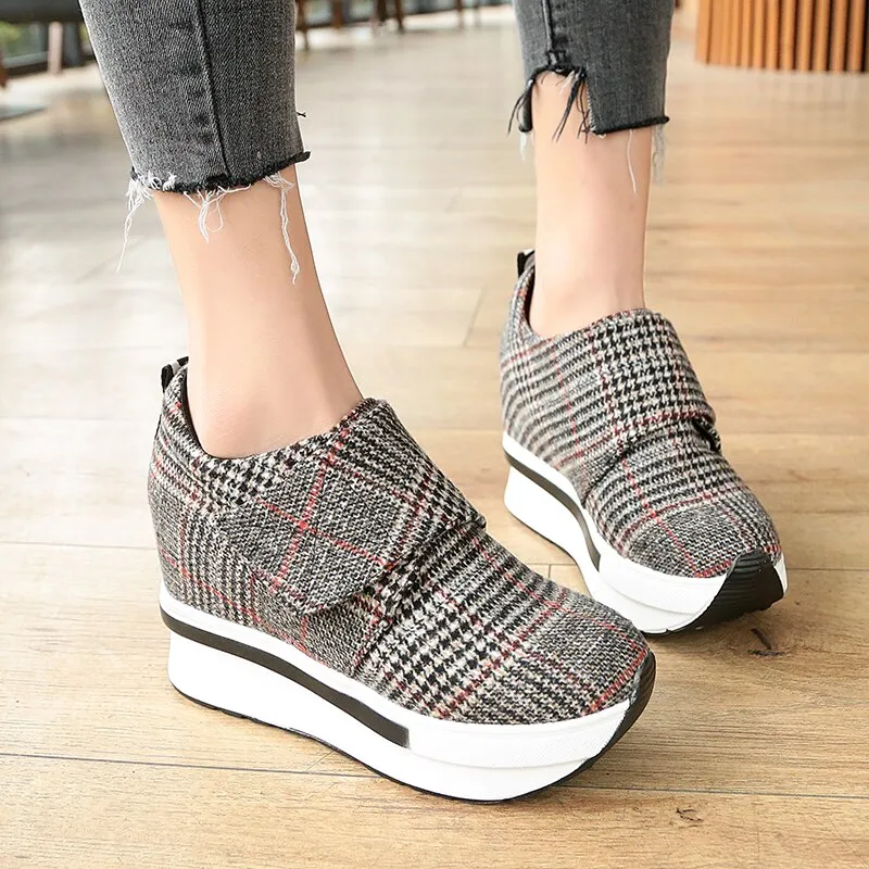 Ashore Shop Women Casual Shoes Brand Spring Breathable Mesh Woman Platform Shoes Height Increase Zapatillas Mujer 0309