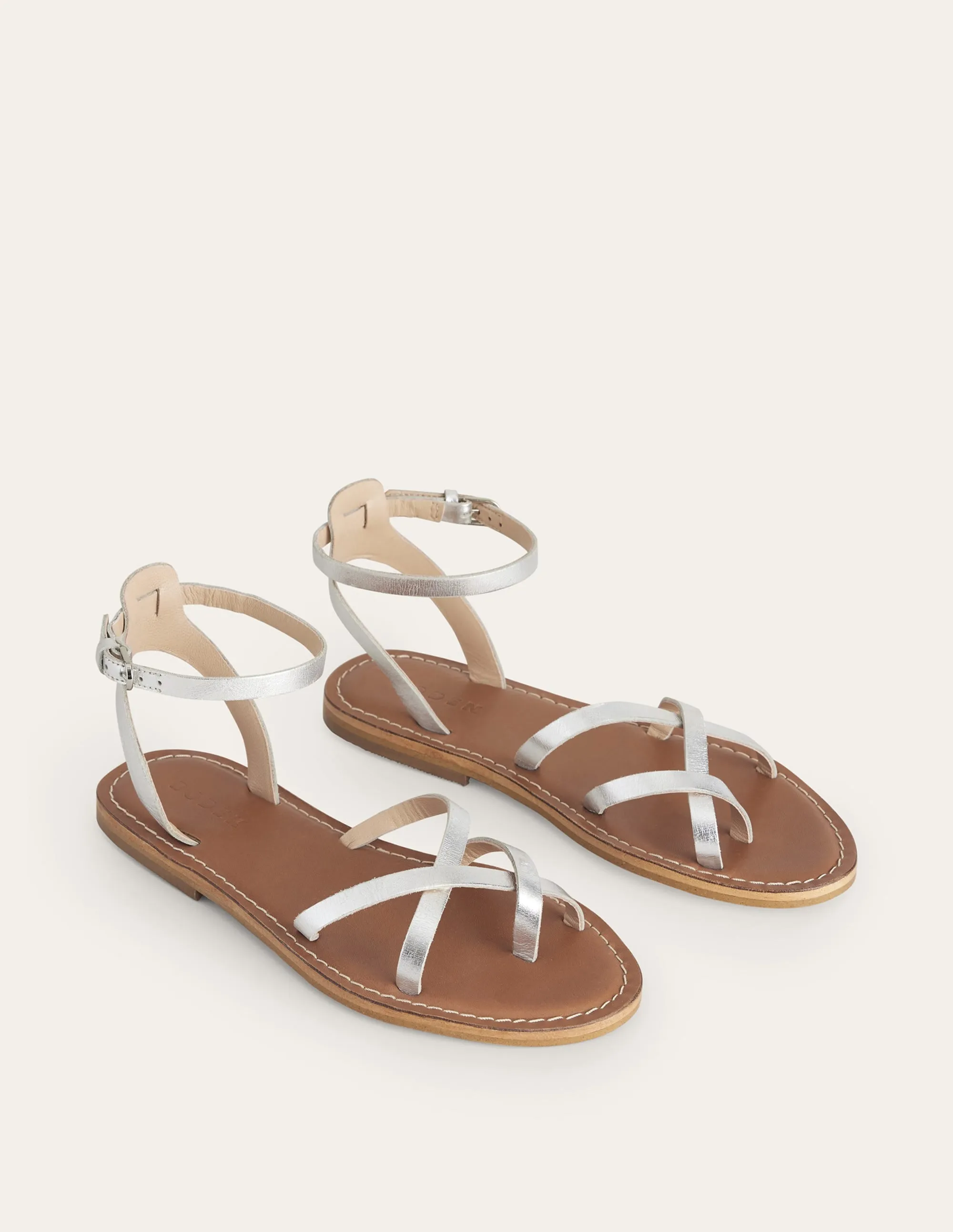 Easy Flat Sandals-Silver Metallic Leather