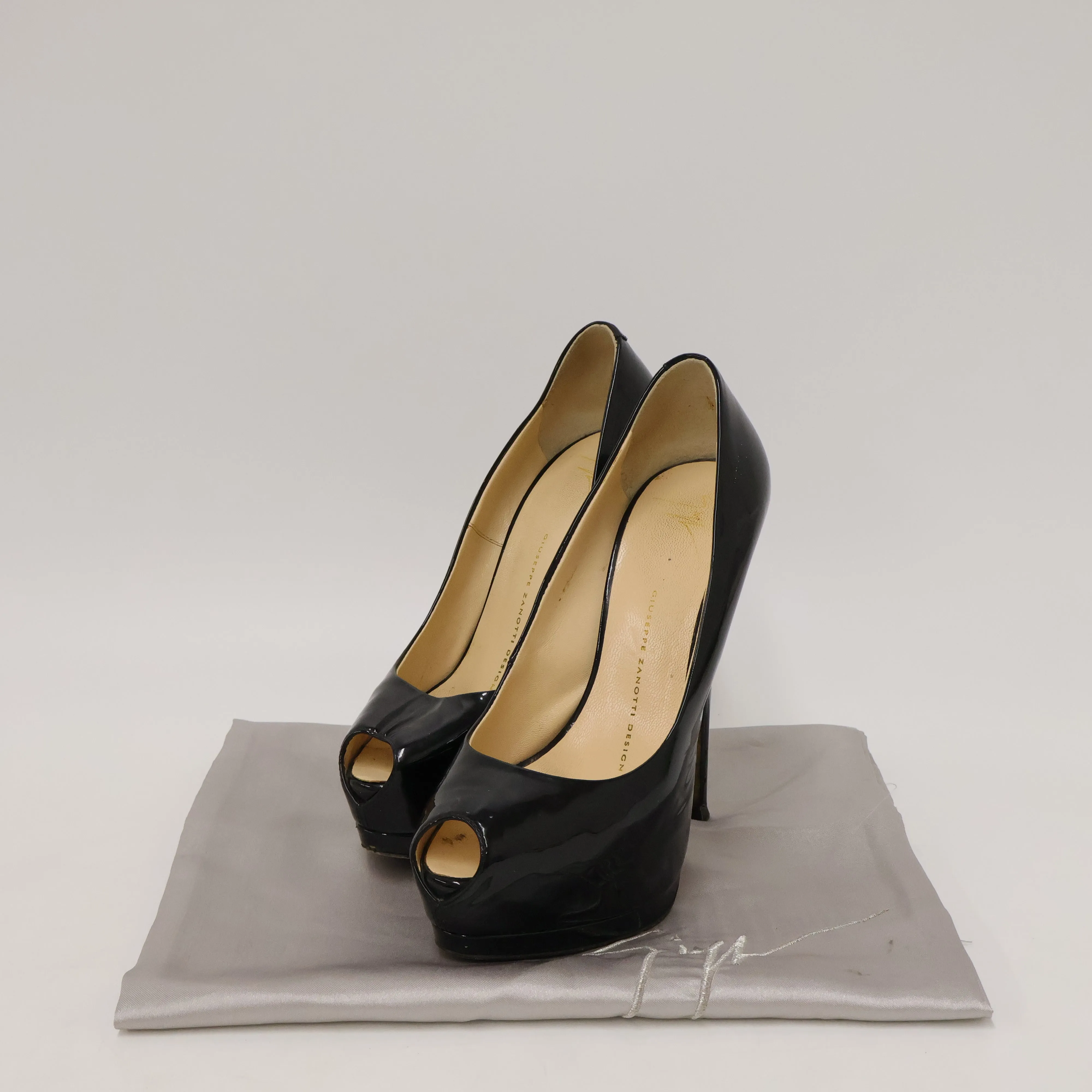 Giuseppe Zanotti Patent Peep Toe Black