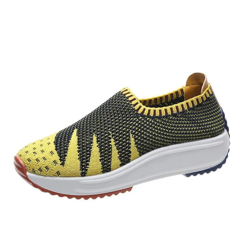 Women's lightweight breathable fly knit sneakers flat slip on comfort walking shoes